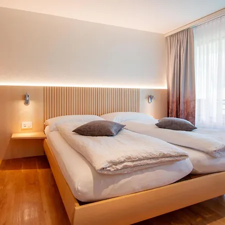 Dolce Appartement-fewo 4-bettwohnung Nadelhorn By Interhome
