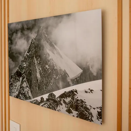 Dolce Appartement-fewo 4-bettwohnung Nadelhorn By Interhome Saas-Fee